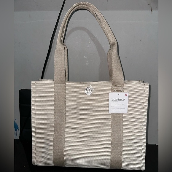 lululemon athletica Handbags - Lululemon Two-Tone Canvas Tote Bag – 10L 🖤👜